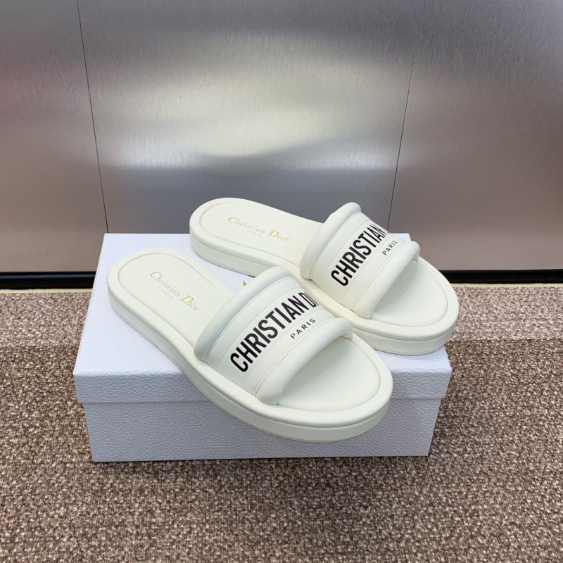 ch**an D*or slippers